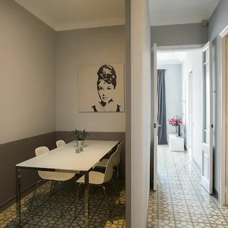Barcelonaguest Appartement *